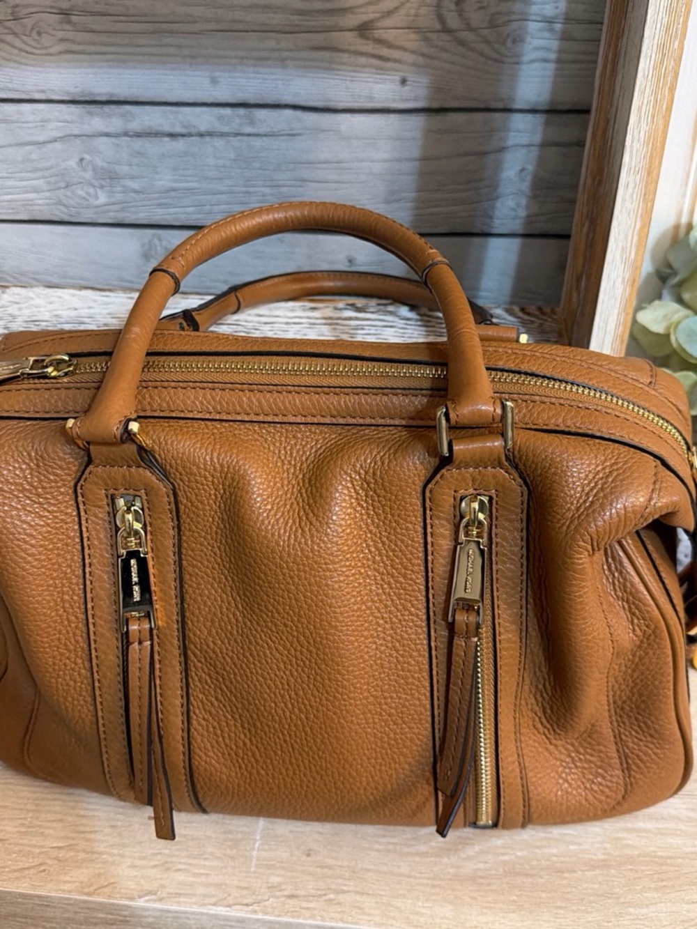 Michael Michael Kors Julia Large Satche